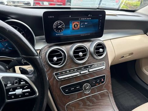 Used 2021 Mercedes-Benz C 300 Sedan image 19