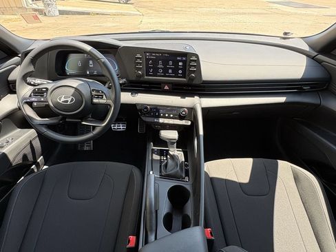 Used 2026 Hyundai Elantra Sport FWD image 24