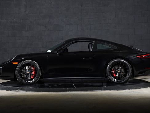 Used 2019 Porsche 911 Carrera GTS RWD image 12