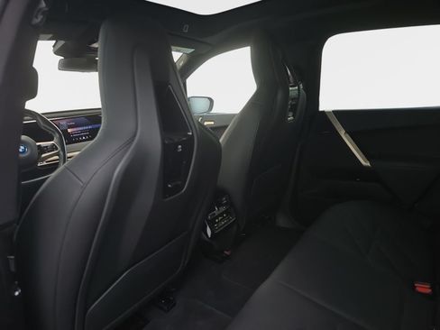 Used 2024 BMW iX xDrive50 w/ Premium Package AWD/4WD image 8