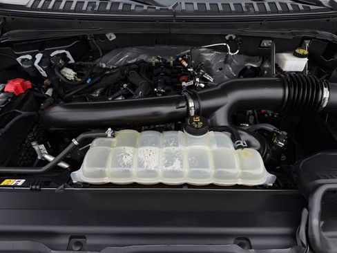 Used 2024 Ford Expedition Max XLT image 34