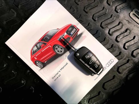 Used 2018 Audi Q3 2.0T Premium image 32