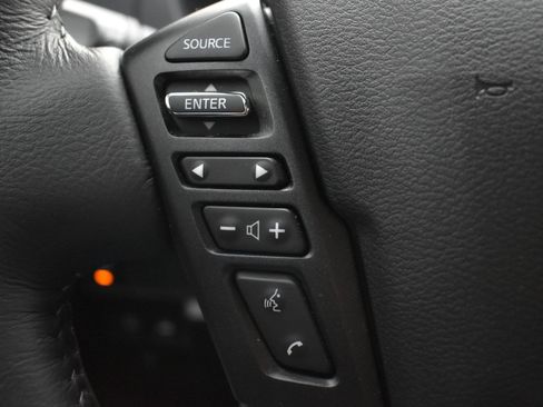 Used 2025 Nissan Frontier SV w/ SV Convenience Package image 19