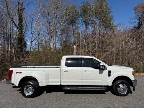 Used 2021 Ford F350 Lariat w/ Lariat Ultimate Package image 5