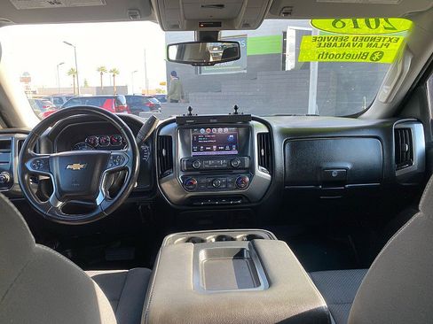 Used 2018 Chevrolet Silverado 1500 LT w/ LT Eassist Package image 22