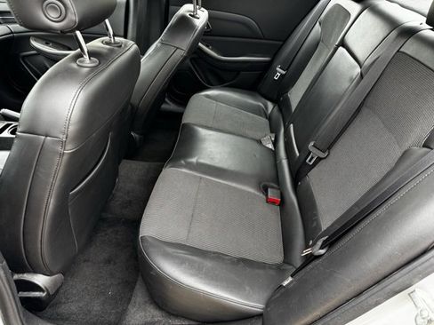Used 2015 Chevrolet Malibu LT w/ Power Convenience Package image 6