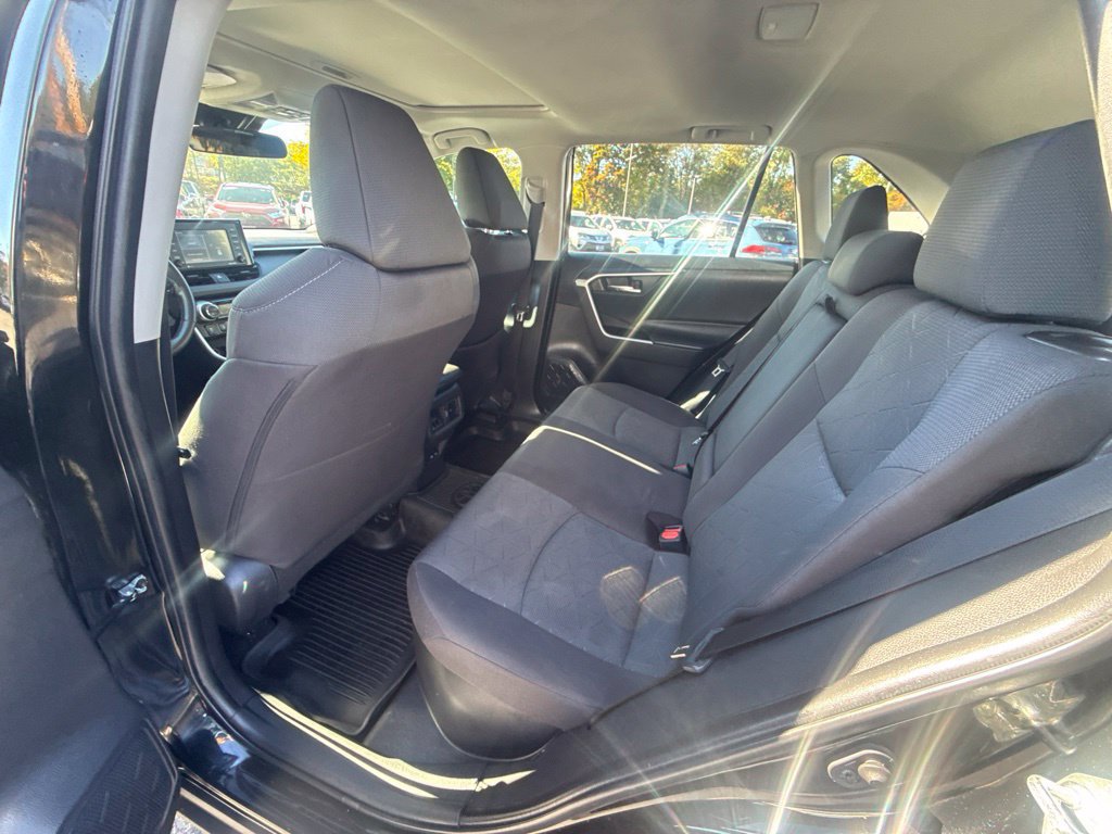 Certified 2022 Toyota RAV4 XLE w/ Convenience Package AWD/4WD image 16