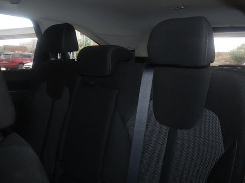 Used 2023 Kia Sorento LX image 30