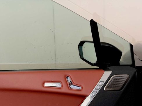 Used 2025 BMW iX M60 w/ Luxury Package image 10