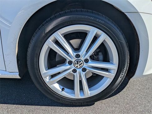 Used 2015 Volkswagen Passat 1.8T SE image 11