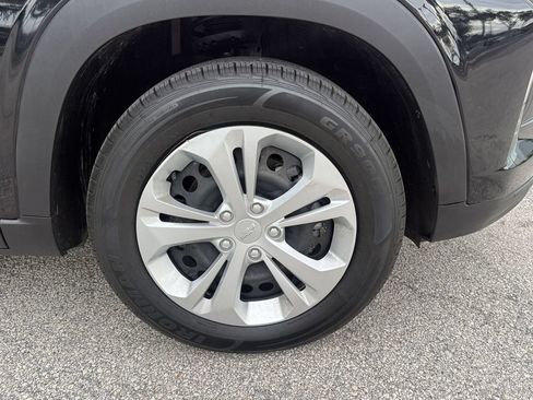 Used 2025 Chevrolet Trax LS FWD image 10