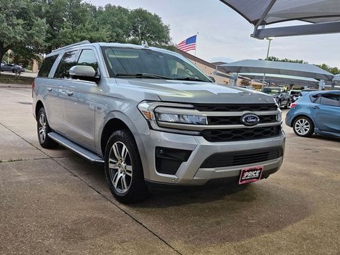 Used 2022 Ford Expedition Max XLT RWD image 3