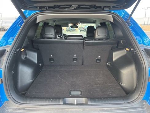Used 2022 Jeep Cherokee Trailhawk w/ Premium Leather Package image 17