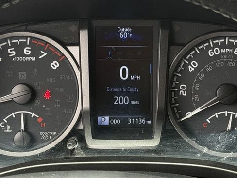 Certified 2021 Toyota Tacoma TRD Off-Road w/ Technology Package AWD/4WD image 17