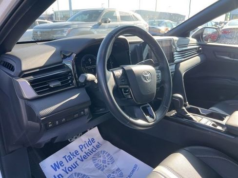 Used 2025 Toyota Camry SE image 9