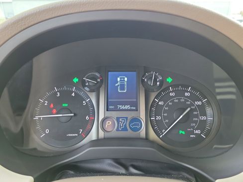 Used 2015 Lexus GX 460 image 24