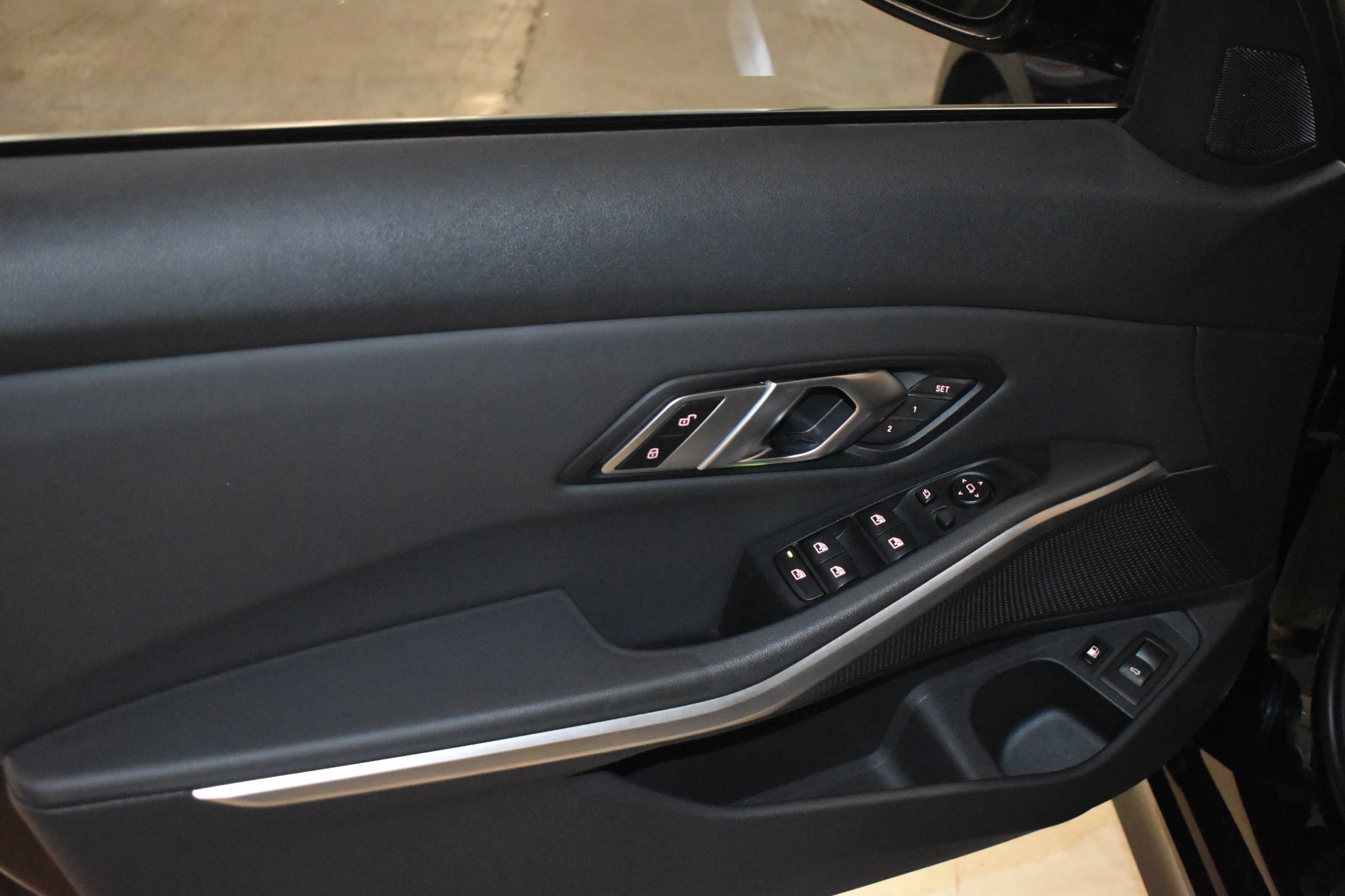 Used 2021 BMW 330e w/ Driving Assistance Package RWD image 18