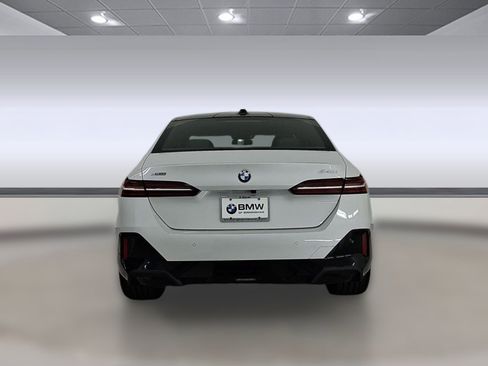 New 2026 BMW 540i xDrive w/ Executive Package AWD/4WD image 10
