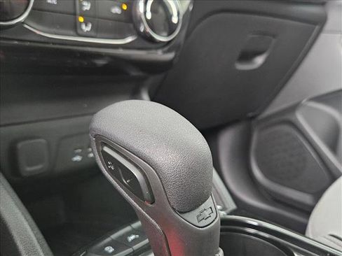 Used 2025 Chevrolet TrailBlazer LT AWD/4WD image 12