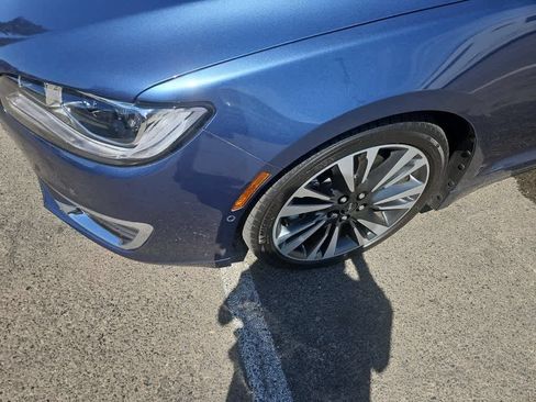 Used 2019 Lincoln MKZ Reserve w/ Luxury Package AWD/4WD image 3