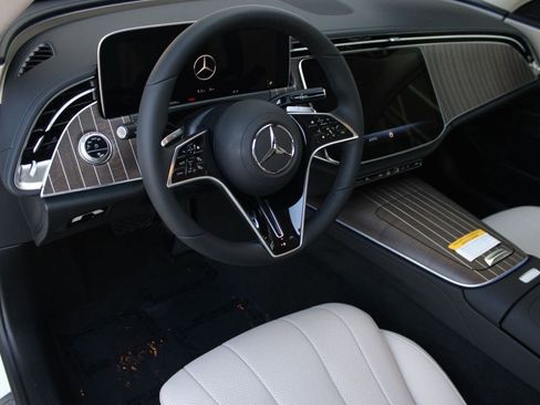 Used 2026 Mercedes-Benz E 350 Sedan image 4