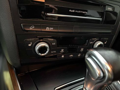 Used 2017 Audi Q5 2.0T Premium w/ Audi MMI Navigation Plus AWD/4WD image 17