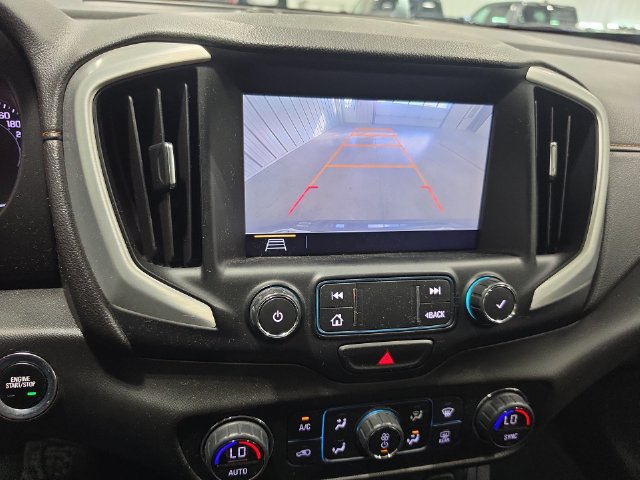Used 2020 GMC Terrain SLE w/ GMC Pro Grade Package AWD/4WD image 9