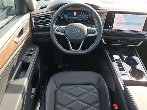 New 2026 Volkswagen Atlas SE AWD/4WD image 8