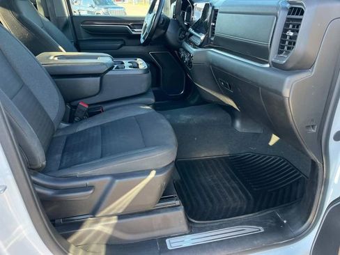 Used 2024 Chevrolet Silverado 3500 LT AWD/4WD image 25