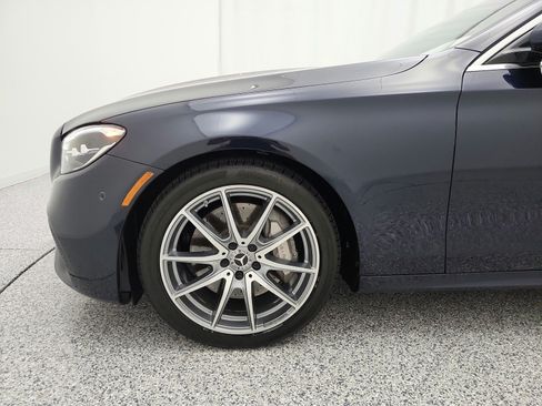 Used 2022 Mercedes-Benz E 350 Sedan image 17