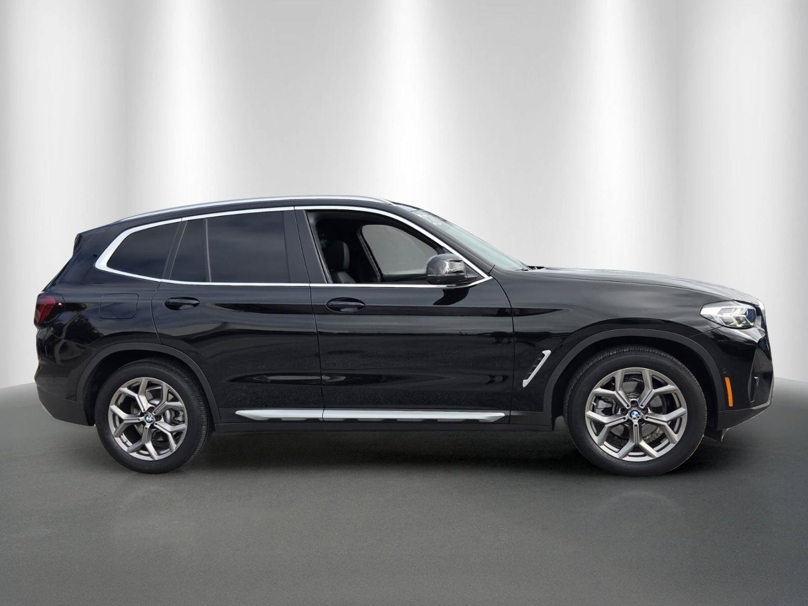 Used 2023 BMW X3 sDrive30i w/ Premium Package w/ZPA RWD image 8