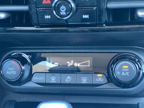 New 2026 Nissan Kicks SV image 4