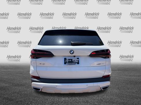Used 2026 BMW X5 xDrive40i AWD/4WD image 9