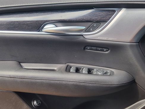 Used 2023 Cadillac XT5 Premium Luxury FWD image 28