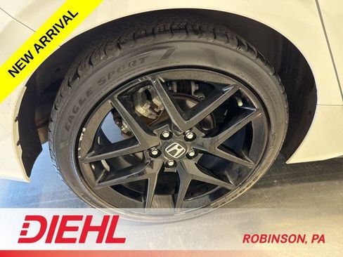 Used 2023 Honda Civic Sport image 8