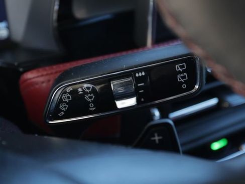 Used 2024 Lincoln Corsair Grand Touring image 13