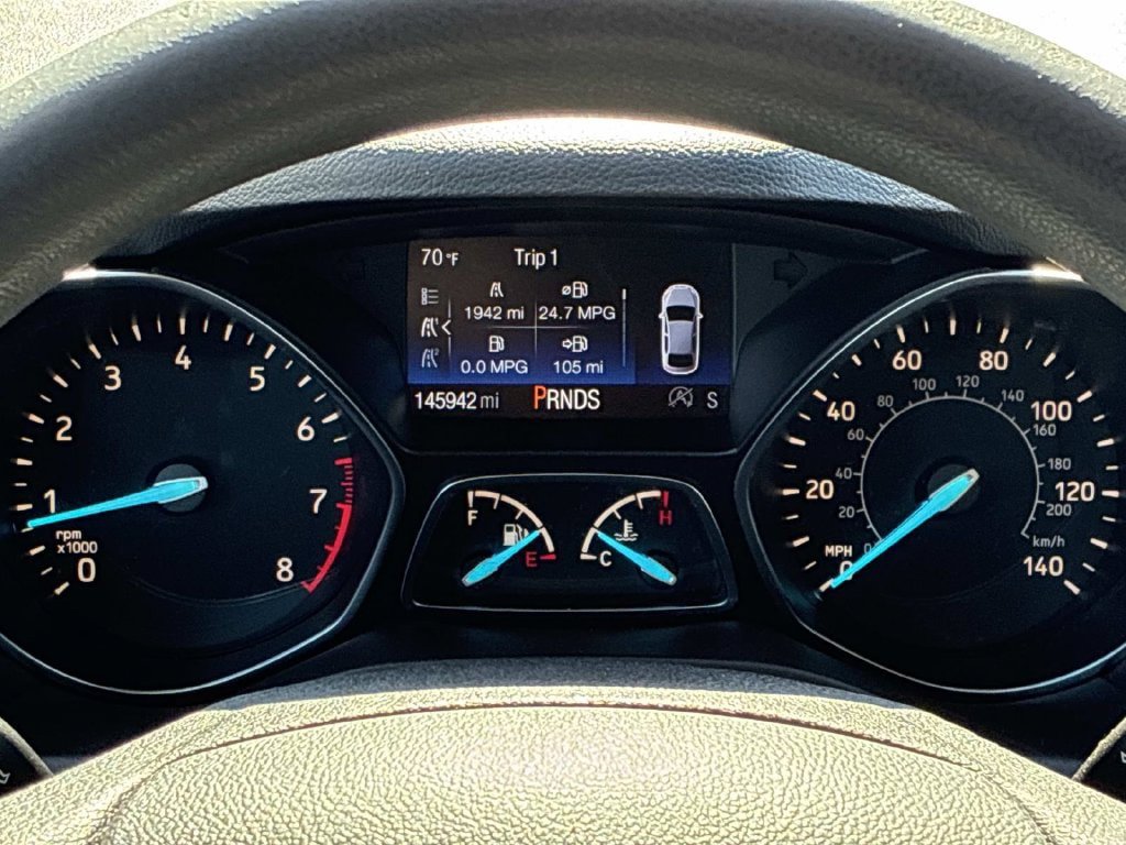 Used 2017 Ford Escape SE FWD image 25