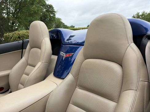 Used 2005 Chevrolet Corvette Convertible w/ Preferred Equipment Group RWD image 14