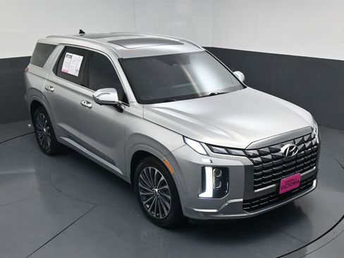 Used 2025 Hyundai Palisade Calligraphy AWD/4WD image 14