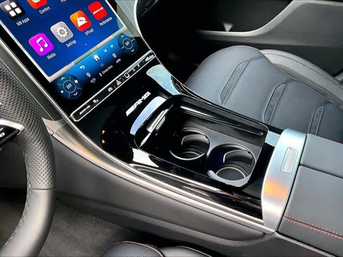 Used 2026 Mercedes-Benz GLC 43 AMG 4MATIC image 17