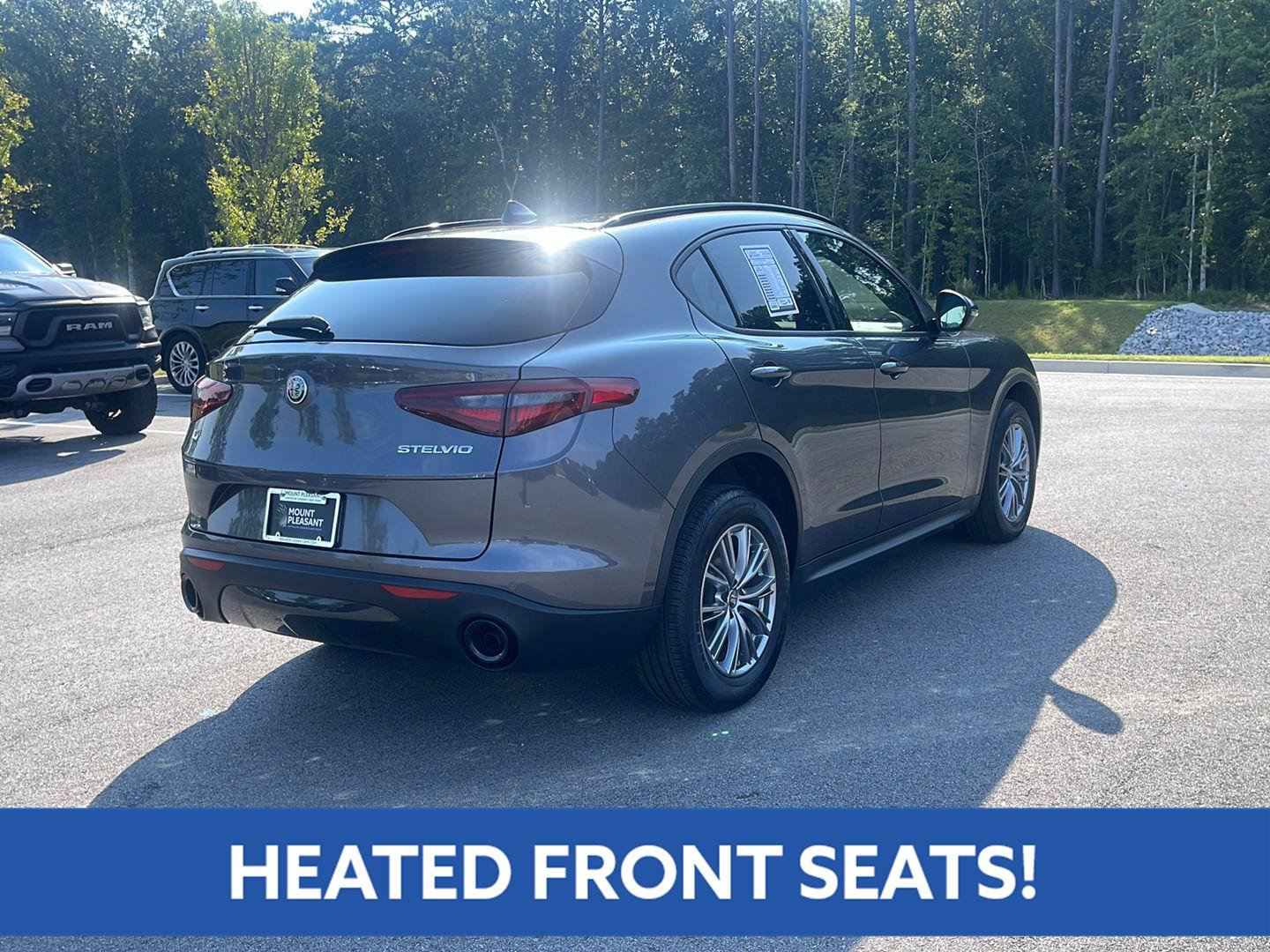 Used 2023 Alfa Romeo Stelvio Sprint AWD/4WD image 9