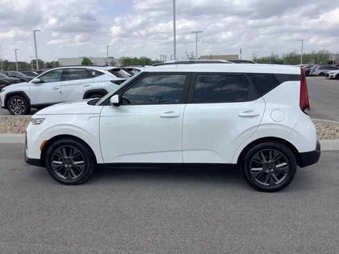 Used 2021 Kia Soul S FWD image 8
