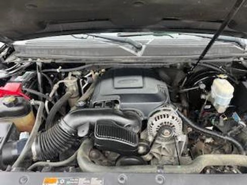 Used 2011 Chevrolet Tahoe LTZ image 36