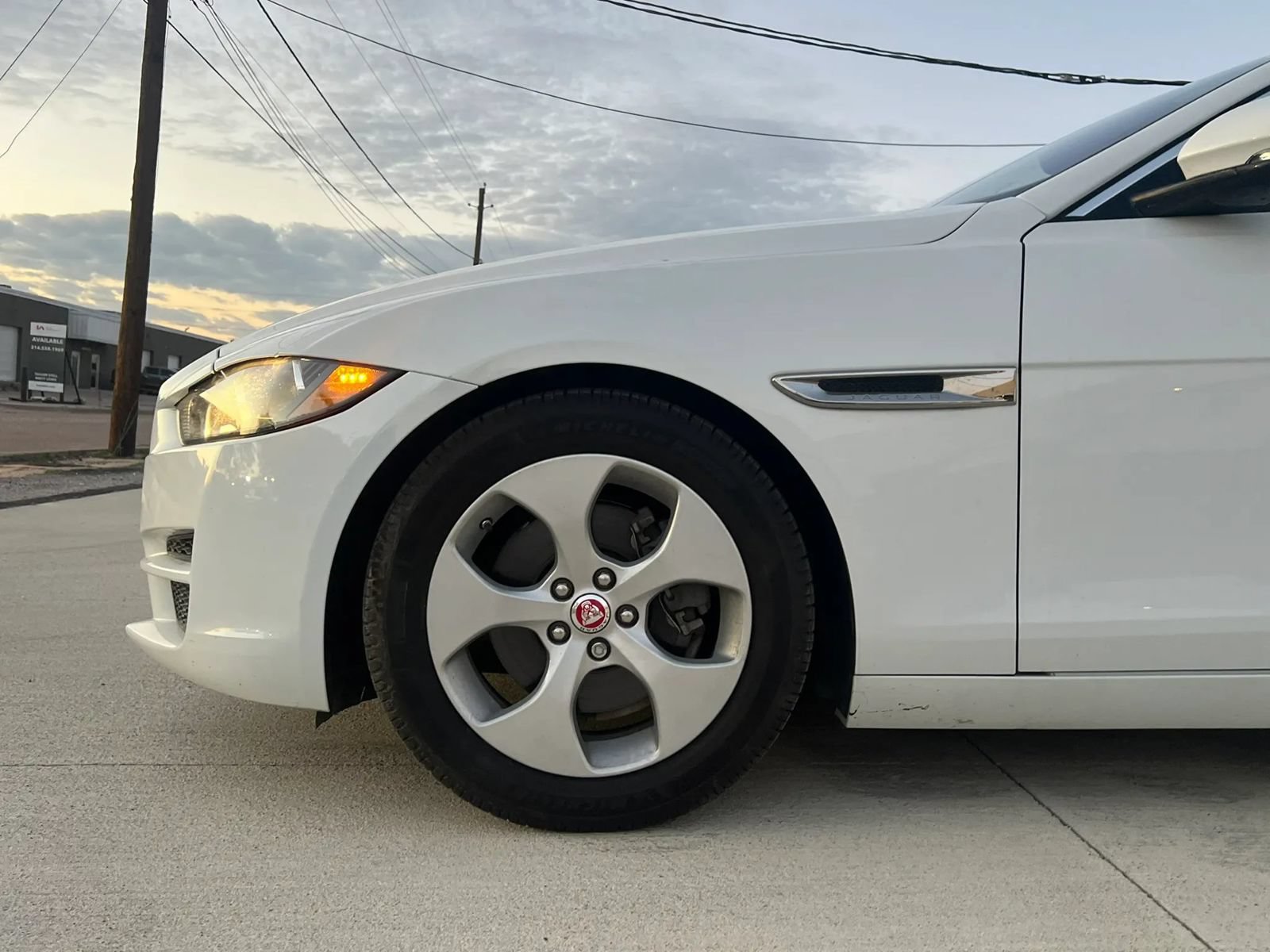 Used 2017 Jaguar XE RWD image 49