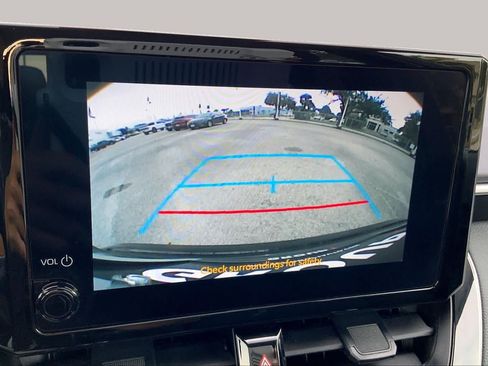 Used 2025 Toyota Corolla LE FWD image 27