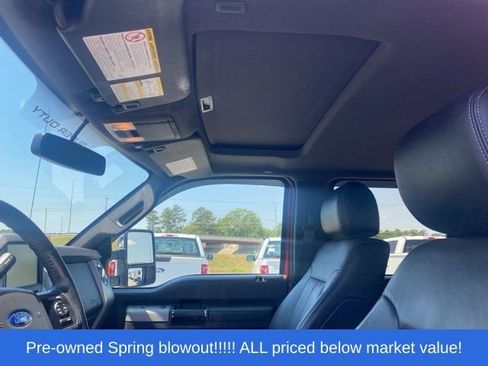 Used 2015 Ford F250 Lariat w/ Lariat Ultimate Package AWD/4WD image 31