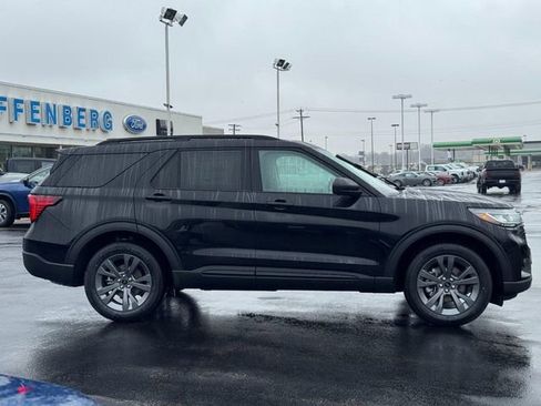 New 2026 Ford Explorer Active w/ Active Comfort Package AWD/4WD image 1