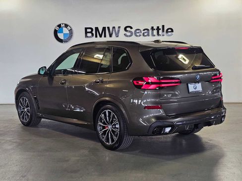 New 2026 BMW X5 xDrive50e w/ Executive Package AWD/4WD image 4
