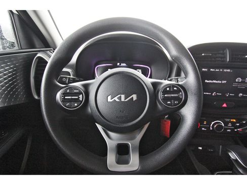 Certified 2023 Kia Soul LX w/ Option Group 015 FWD image 17