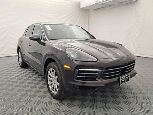 Used 2019 Porsche Cayenne AWD/4WD image 2